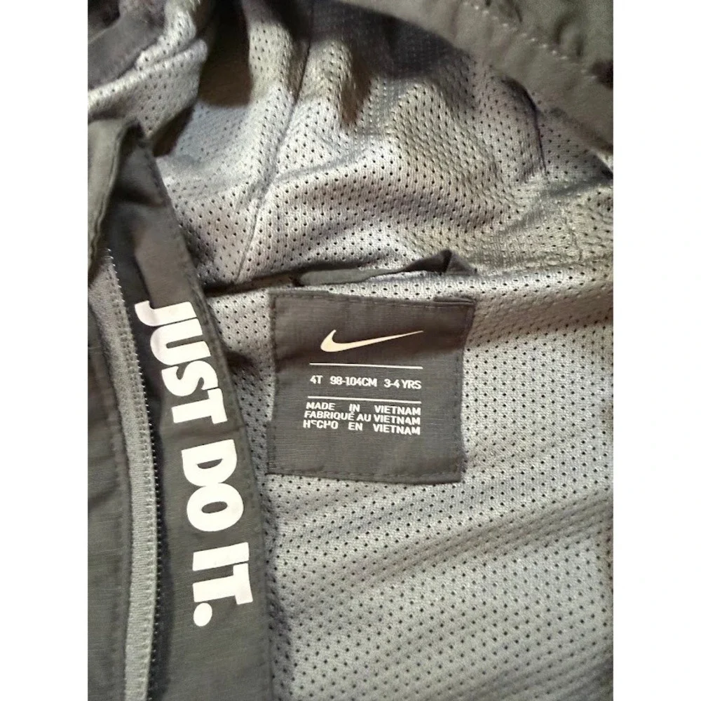 Nike Boys Windbreaker Jacket Black Orange Swoosh Zip Hooded Coat 4T H889-G8N